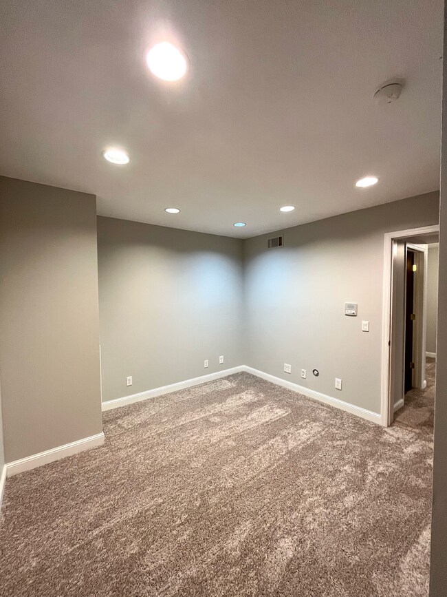 Building Photo - 17093 Isleton Ave