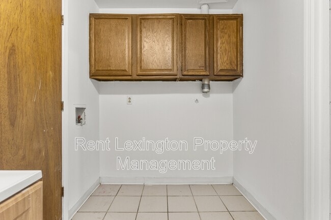 Building Photo - 2025 Langhorne Dr