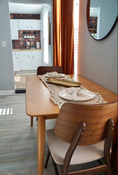 Building Photo - 912 E Spring St