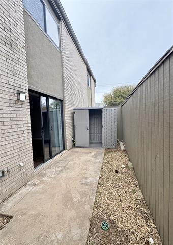 Building Photo - 4320 Cole Ave