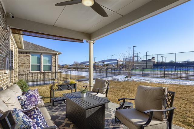 Building Photo - 944 Memorial Dr