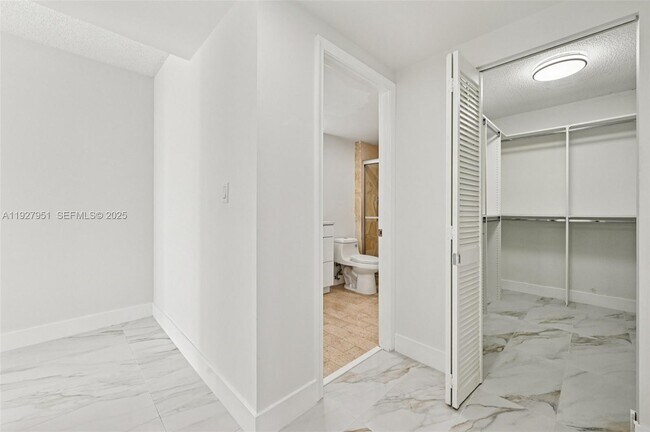 Building Photo - 1800 NE 114th St