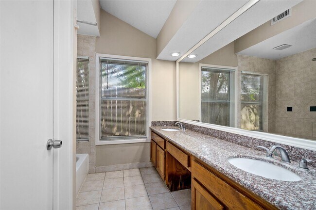 Building Photo - 2315 Woodstream Blvd