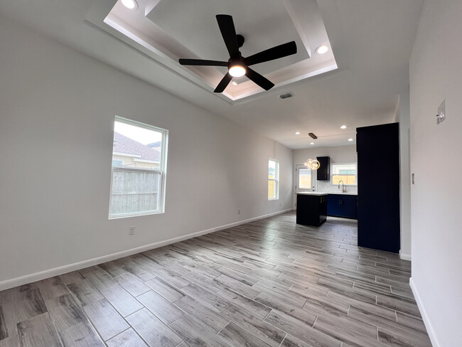 Primary Photo - 2206 Taxco Ct