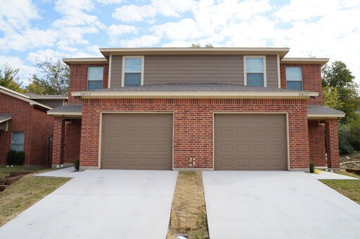 Building Photo - Little Piece of HEAVEN~3/2.5 Home w/ Open ...