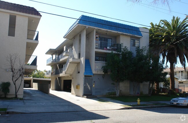 Primary Photo - 818 E Lomita Ave