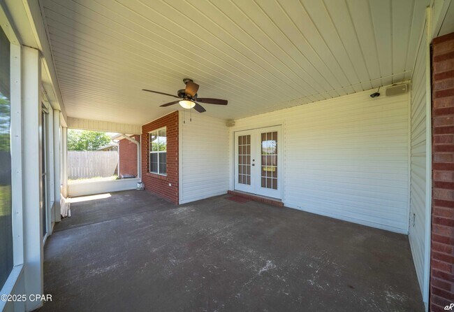 Building Photo - 5409 Nicole Blvd