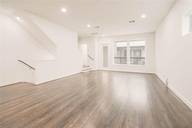 Building Photo - 341 Eado Park Cir