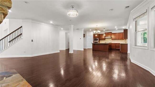 Building Photo - 2040 Bloomfield Ct