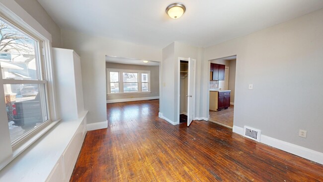 Building Photo - LEASE TO OWN your home! - 3 Bed / 1 Bath i...