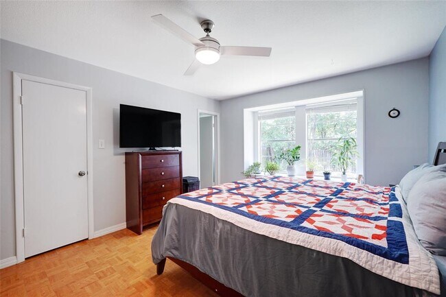 Building Photo - 1719 Mearns Meadow Blvd