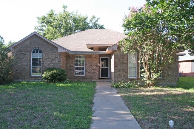 Building Photo - Nice 3 Bdrm 2 Bath Home in Denton Tx