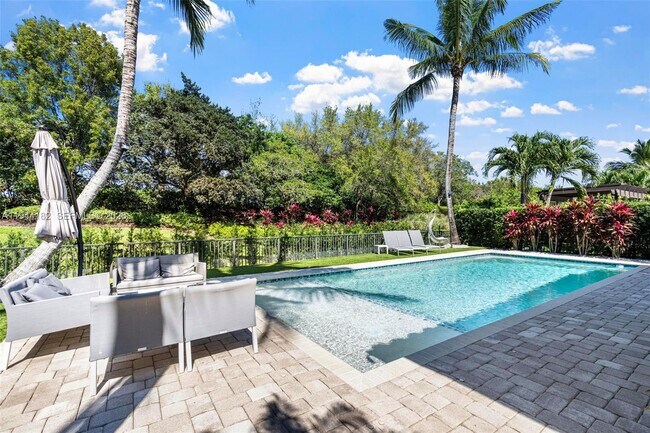 Building Photo - 10185 Cameilla St