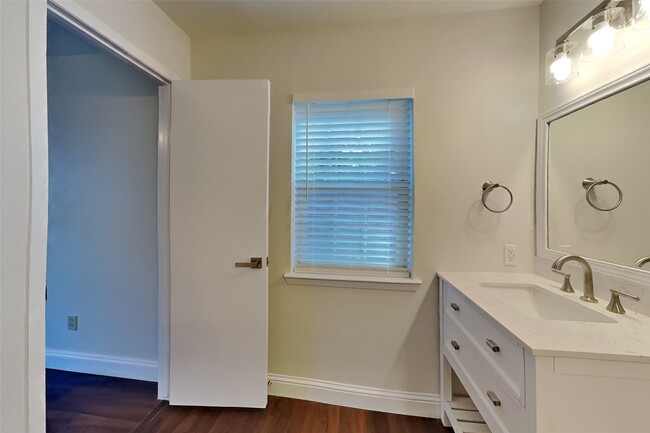 Building Photo - 9103 Wallingham Ct