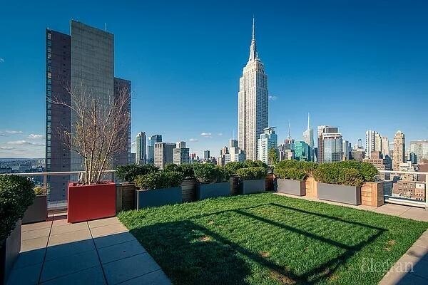 Building Photo - 39 E 29th St