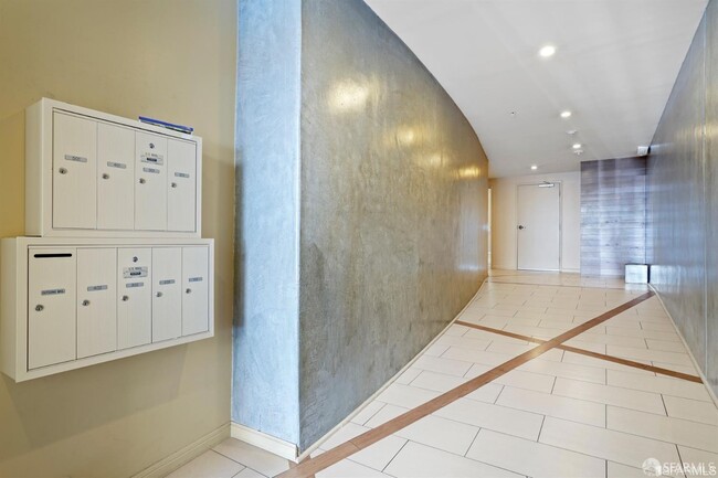 Building Photo - 1151 Sutter St