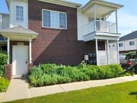 Building Photo - 5812 Acorn Ln