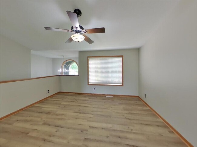 Building Photo - 6393 Wildwood Way