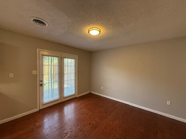 Building Photo - 5003 Trace Manor Ln
