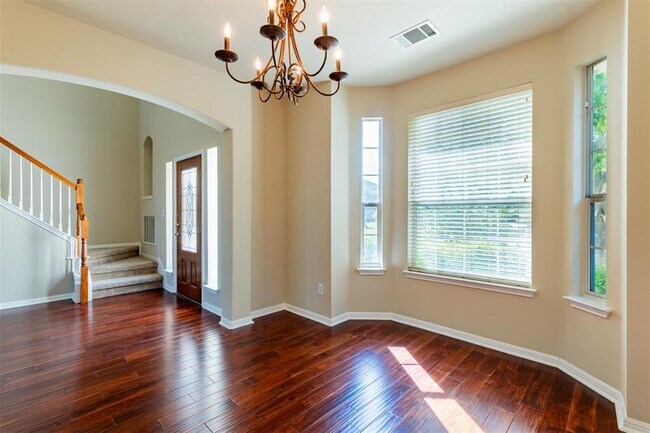 Building Photo - 9329 Castle Pines Dr