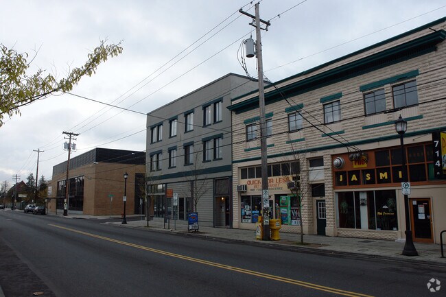 Building Photo - Campus Apartments