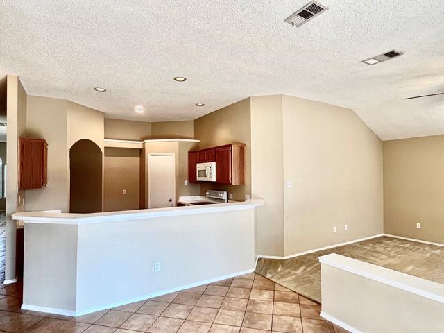 Building Photo - 875 Shoal Creek Dr