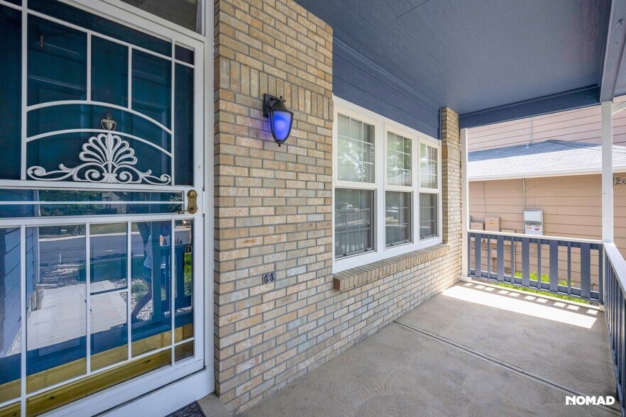 Building Photo - 2942 N Princess Cir