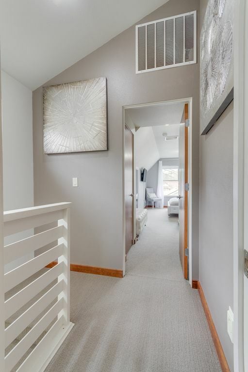 Building Photo - 1705 S Vermont Ave