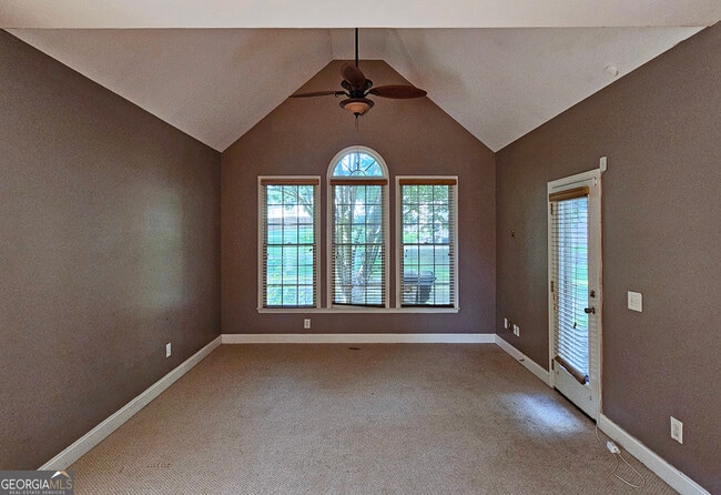 Building Photo - 7235 Thoreau Cir