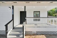 Building Photo - 1501 Maiden Ln