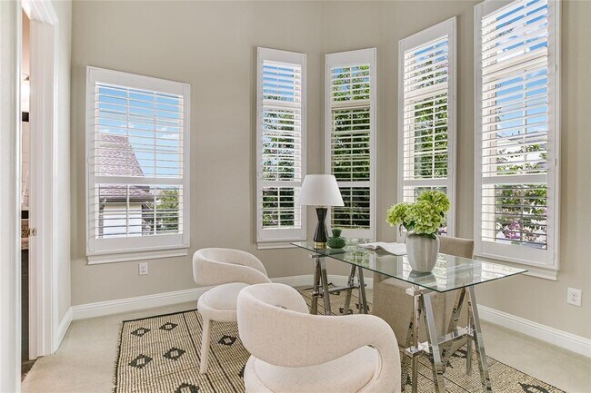 Building Photo - 3925 Piana Pl