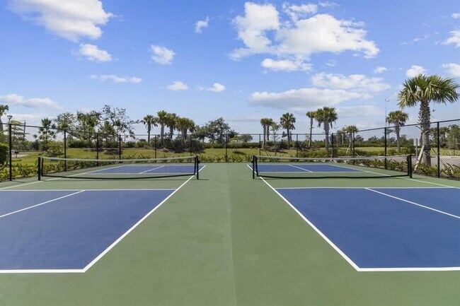 Building Photo - 1638 Saddlewood Cir