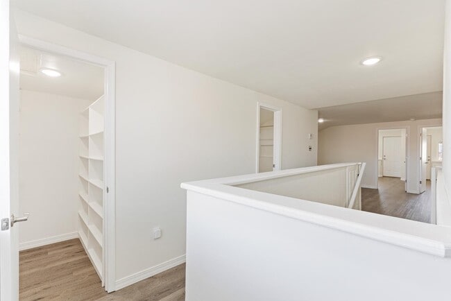 Building Photo - 208 13th St NW