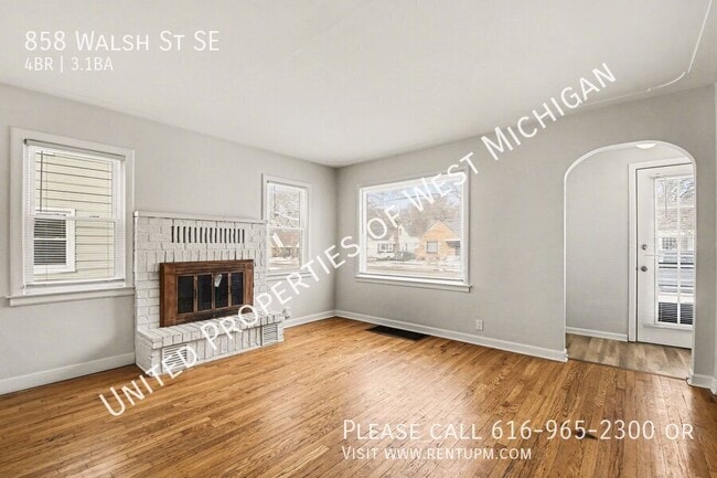 Building Photo - 858 Walsh St SE