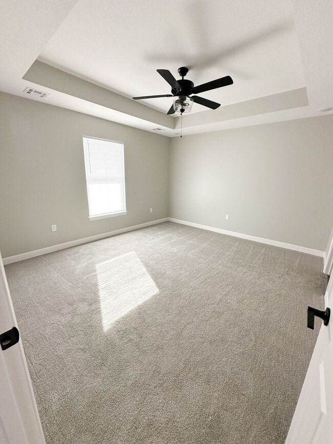 Building Photo - Italian Estates Property Management
