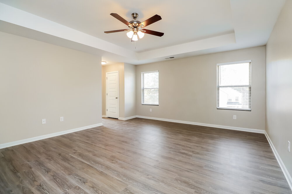 Building Photo - 1079 Lear Dr