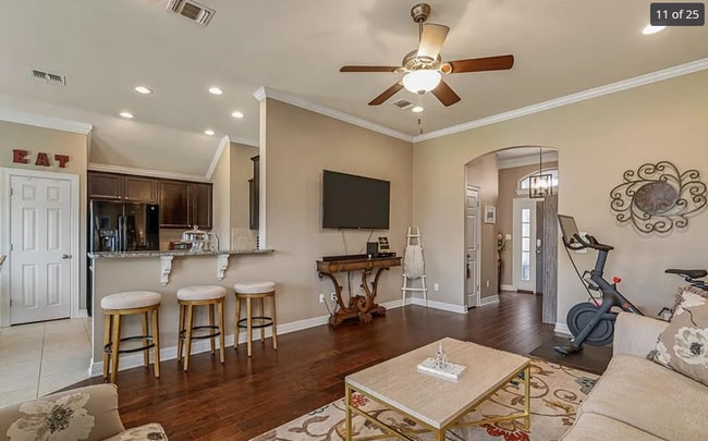 Building Photo - "Charming 3-Bed Retreat in Bossier City with Granite Touches & Gleaming Hardwood Floors!"