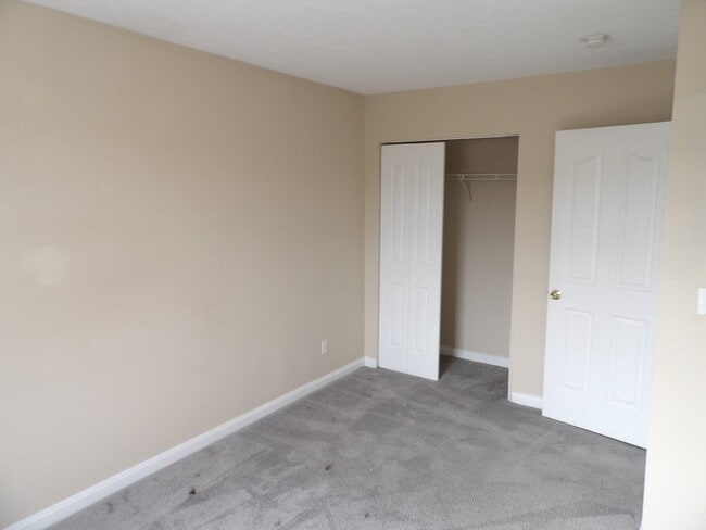 Building Photo - 344 Bypass Plaza Dr