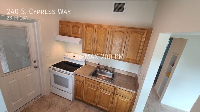 Building Photo - 240 S Cypress Way