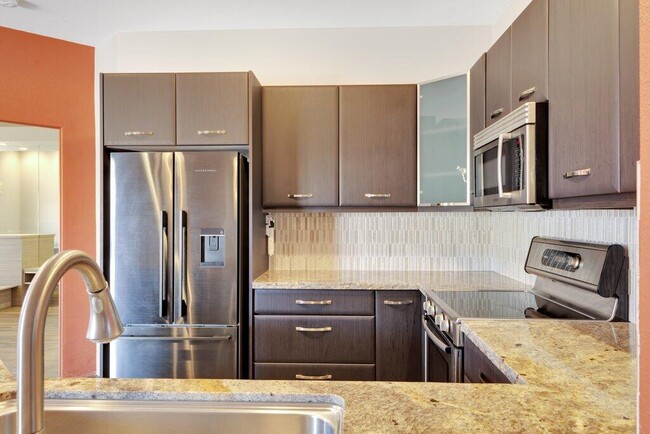 Building Photo - 73416 Irontree Dr