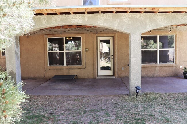 Building Photo - 3329 Tierra Sara Ln