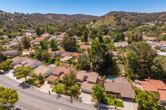 Building Photo - 681 Triunfo Canyon Rd