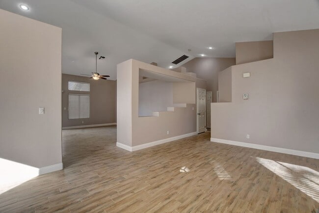 Building Photo - FOR RENT Palm Canyon