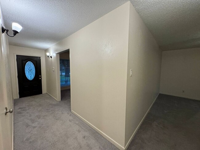 Building Photo - 4-Bedroom House for Rent in Killeen