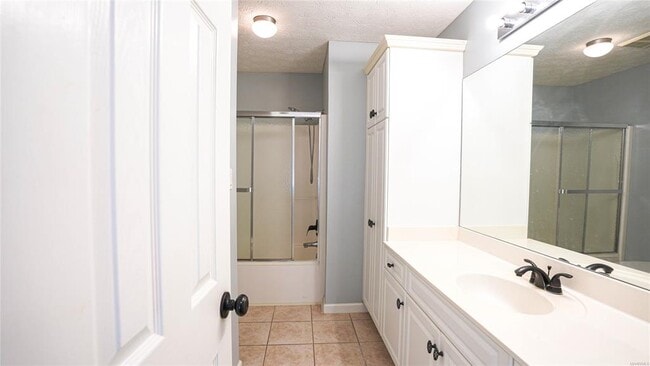 Building Photo - 8961 Abingdon Pl