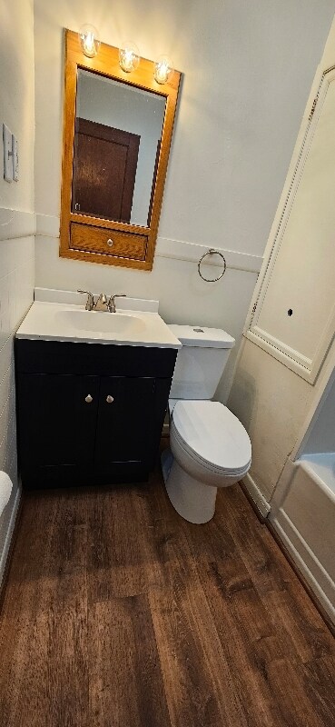 Building Photo - 208 W Sycamore St