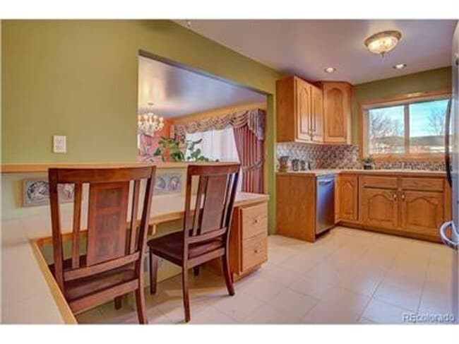 Building Photo - 10711 Blue Jay Ln