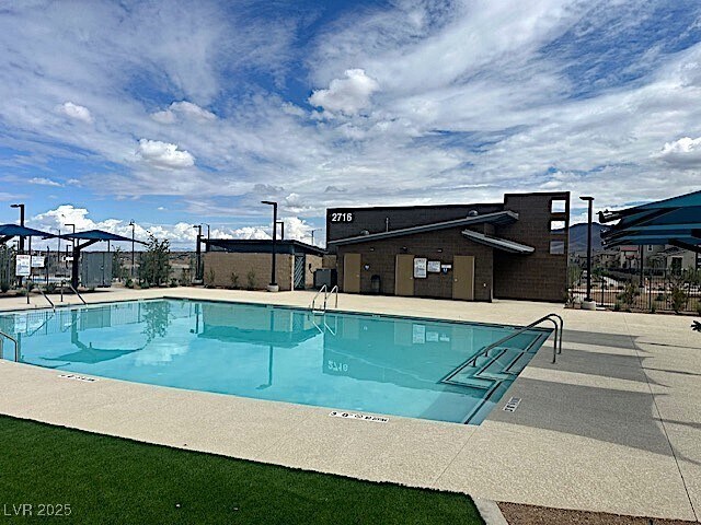 Building Photo - 3719 Via Allegro