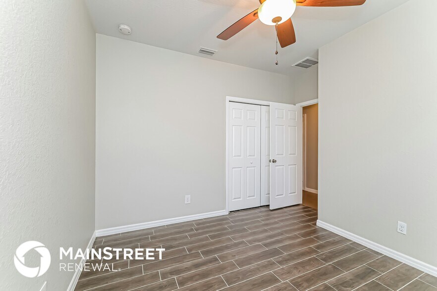 Building Photo - 4732 Summerfield Cir