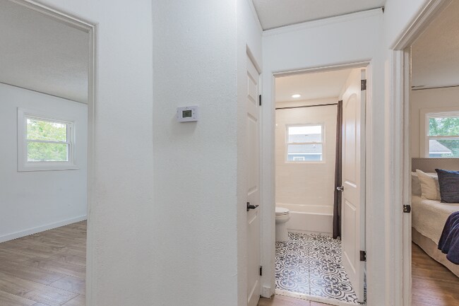 Building Photo - 3311 Tarlton Ave